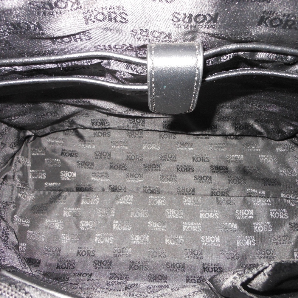MICHAEL KORS OVERSIZE TOTE SHOULDER BAG - Picture 6 of 7